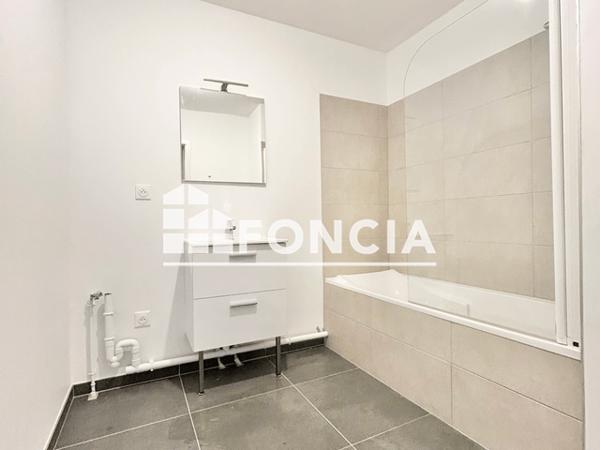 Location Appartement 3 pièces 65.9 m² - RUELLE DU CHATEAU Metz 57000
