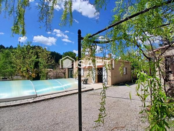 Exclusivité SAFTI Villa de plain-pied avec piscine