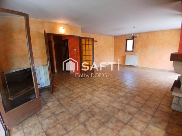 Exclusivité SAFTI Villa de plain-pied avec piscine