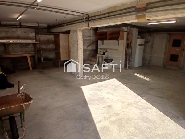 Exclusivité SAFTI Villa de plain-pied avec piscine