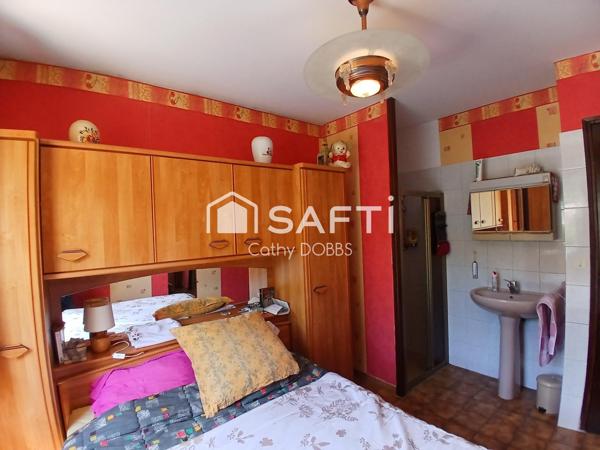 Exclusivité SAFTI Villa de plain-pied avec piscine