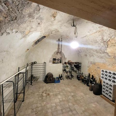 Maison Nonancourt (27320), 7 pièces, garage, dépendances, cave à vin, terrain de 796m². Prix HAI : 238 970