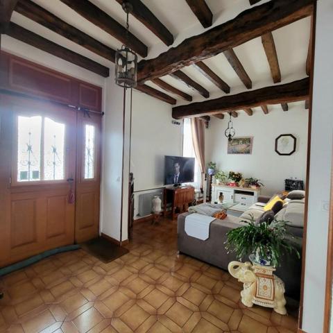 Maison Nonancourt (27320), 7 pièces, garage, dépendances, cave à vin, terrain de 796m². Prix HAI : 238 970