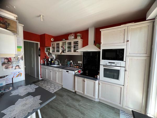 Haut de Billère Résidence standing Appartement 5 pièce(s) 114 m2 hab avec terrasse garage et parking