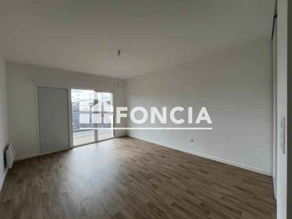 Location Studio 25.29 m² - 105 RUE NATIONALE - 10 RUE DE LA FUIE Le Mans 72000