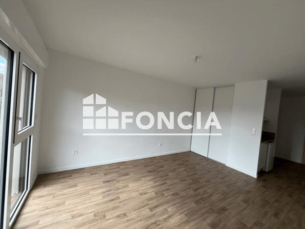 Location Studio 25.29 m² - 105 RUE NATIONALE - 10 RUE DE LA FUIE Le Mans 72000