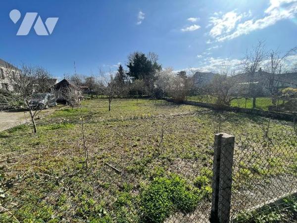 Ormes, dans un environnement calme, terrain à bâtir d'environ 525 m² avec une façade de 16 m², ...