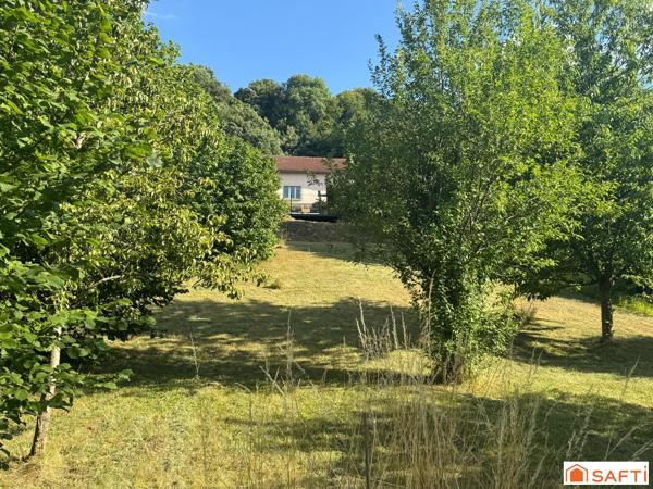 Maison familiale, 10 pièces à Clermont en Argonne.