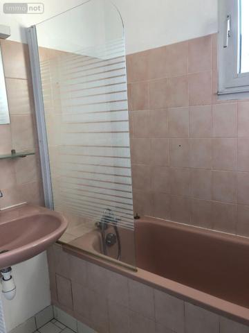 Appartement à louer à Avranches dans la Manche (50300), ref : 12547/322   
centre-ville