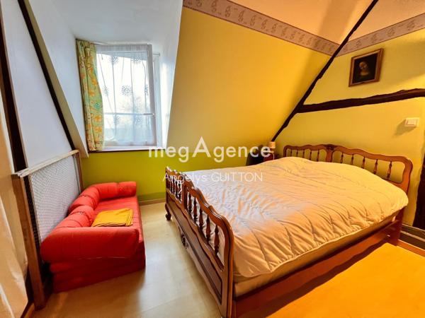 Maison à Beaumont-sur-Sarthe, 72170 - 15 pièces 384m²