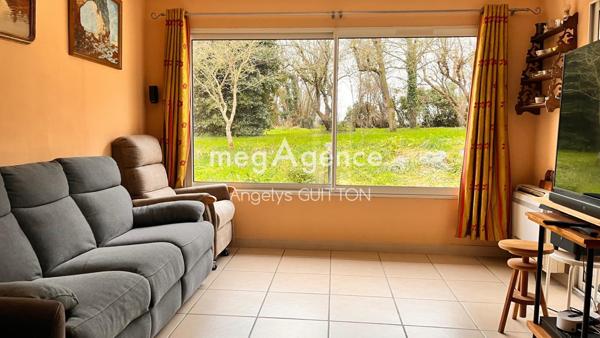 Maison à Beaumont-sur-Sarthe, 72170 - 15 pièces 384m²