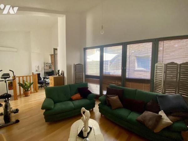 AVIGNON intra-muros, immeuble rénové