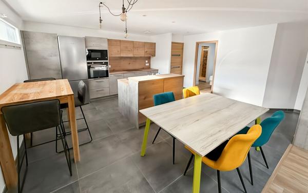 Appartement à vendre    4 pièces •  La Rochelle