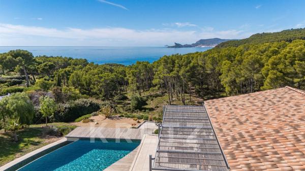 Port d'Alon vue mer