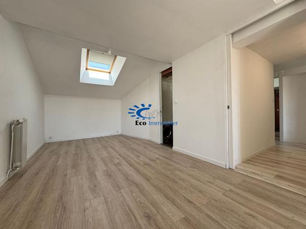 MAISON DE BOURG AVEC JARDIN ET GARAGE  Nuaille d aunis