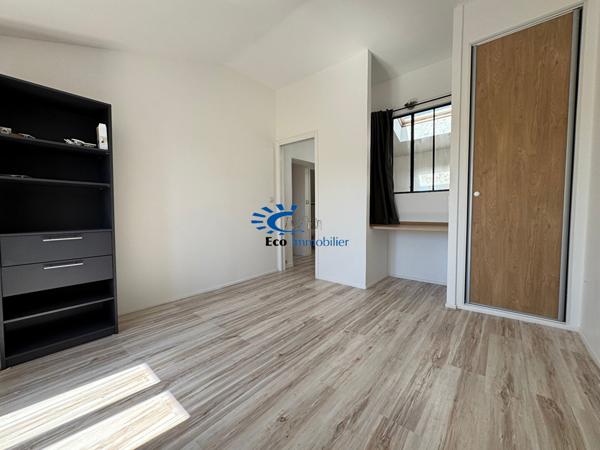 MAISON DE BOURG AVEC JARDIN ET GARAGE  Nuaille d aunis