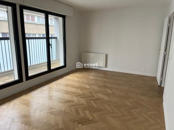 Location Appartement 4 pièces 89 m² - Paris 75015