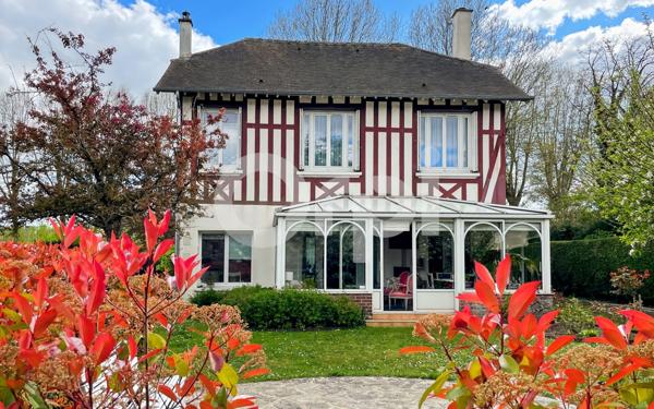 Maison à vendre    6 pièces • 158 m2 Évreux