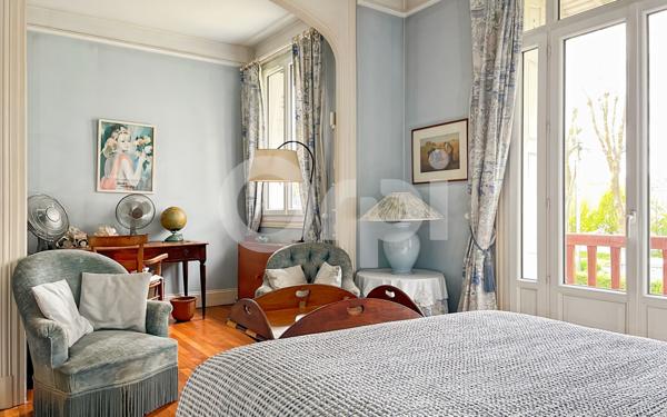 Maison à vendre    6 pièces • 158 m2 Évreux