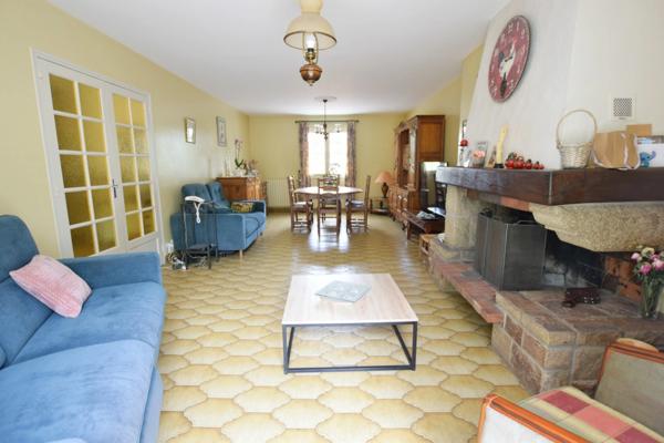 Maison en plein centre d'Avrillé avec grand terrain