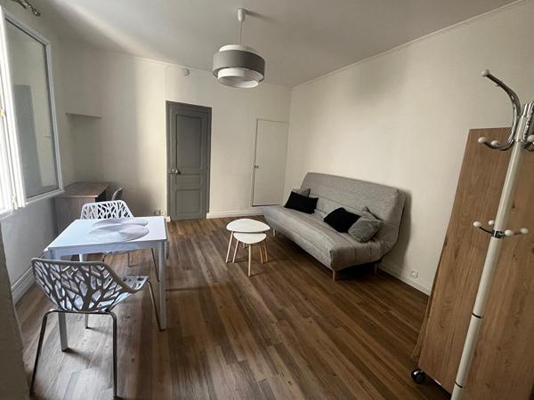 Appartement T1 meublé à louer au 2ème étage à Saumur