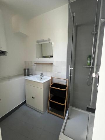 Appartement T1 meublé à louer au 2ème étage à Saumur