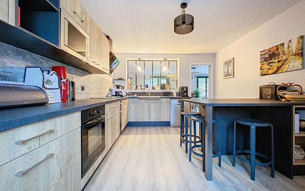 Maison à vendre    5 pièces •  Magny-les-Hameaux