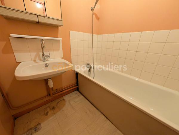Vente
                Appartement52,45 m² - 3 Pièces -
                    BAR LE DUC (55000)