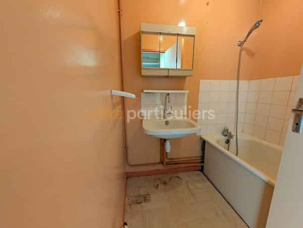 Vente
                Appartement52,45 m² - 3 Pièces -
                    BAR LE DUC (55000)