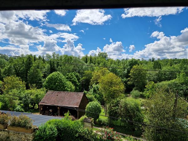 Crépy-en-Valois (60800) A 7 MN DE CREPY EN VALOIS ENSEMBLE DE DEUX MAISONS EN PIERRE AU TOTAL 255 M²