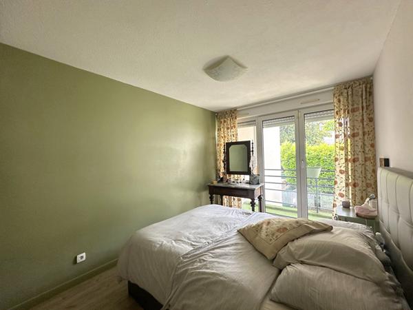 Appartement T4 DUPLEX TERRASSE, JARDIN, BALCON, VILLEURBANNE GRATTE-CIEL