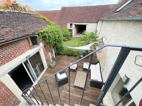 Maison à vendre 7 pièces CHARMOY (89)