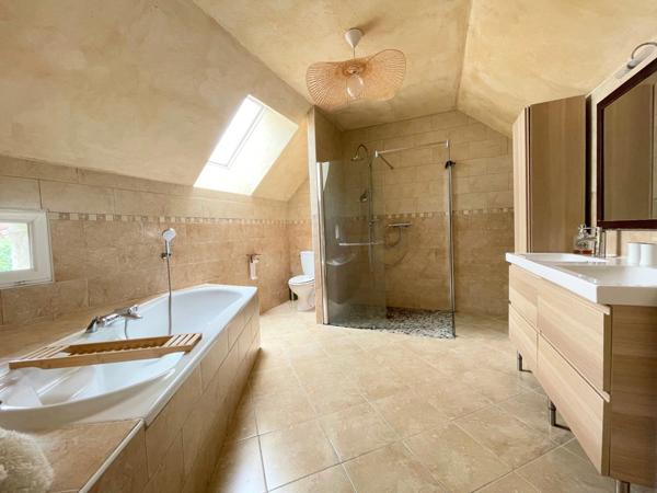 Maison à vendre 7 pièces CHARMOY (89)