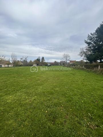 Terrain de 3 318 m²