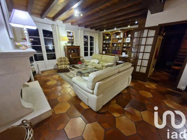 Maison à vendre 5 pièces 136 m² Saintes