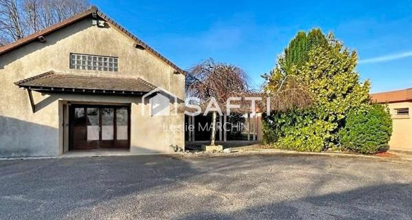 Maison familiale de plain pied à l'architecture contemporaine + 88m2 de dépendance