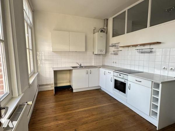LILLE VIEUX LILLE - T3 83 M²