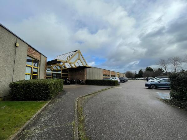 Bureaux à vendre à MONT SAINT AIGNAN 76130