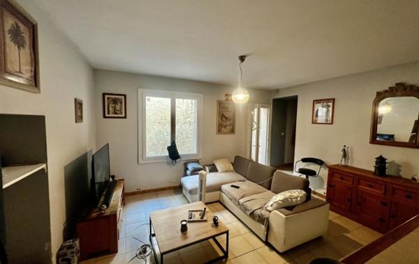Vente Appartement P3 RCH AVEC COURETTE à rafraîchir Saint-gilles   