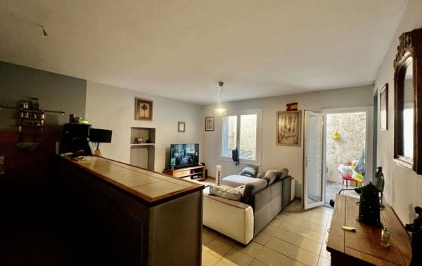 Vente Appartement P3 RCH AVEC COURETTE à rafraîchir Saint-gilles   