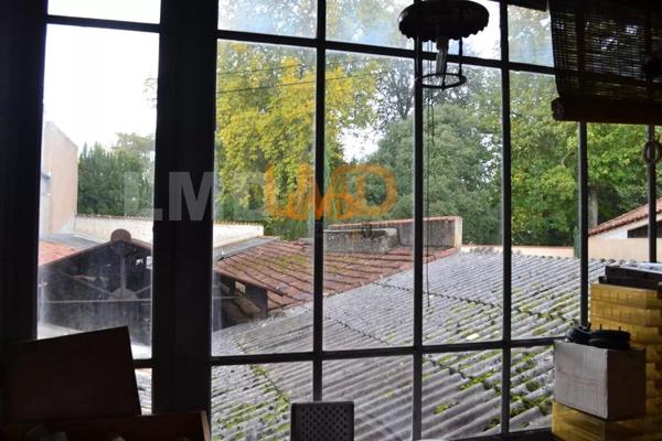 Immeuble DE Ville Avec Appartements ET Commerce