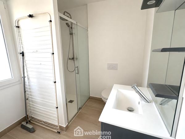 Immeuble 96 m² à Mazé-Milon 49630