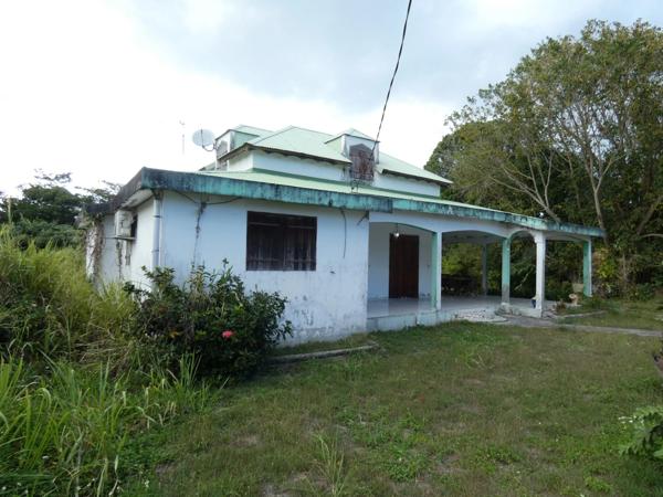 Maison 4 pièces de 110 m² sur un terrain de 2000 m² à vendre à ANSE BERTRAND (971)