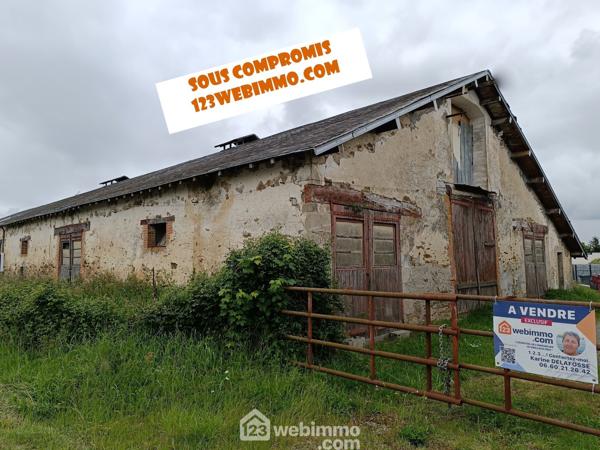 Grange 362 m² à Les Achards 85150