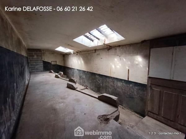Grange 362 m² à Les Achards 85150