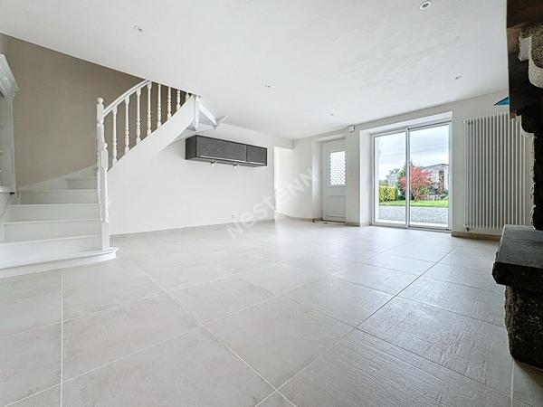 Maison familiale à vendre à Saint Géréon - 3 chambres, grand terran, mare.