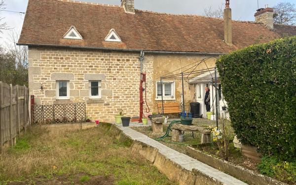 Maison à vendre    5 pièces •  Saint-Paterne