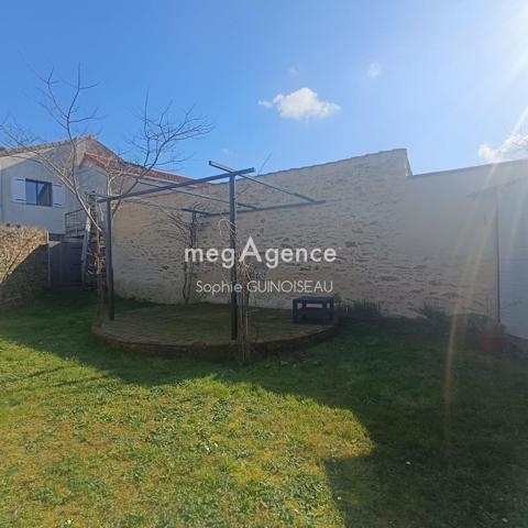 Maison à CHOLET, 49300 - 7 pièces 162m²
