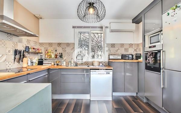 Maison à vendre    5 pièces •  Oloron-Sainte-Marie