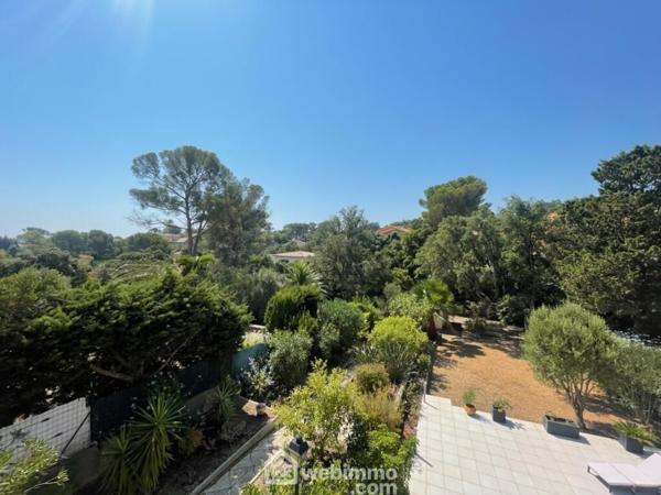 Appartement 100 m² à Saint-Aygulf 83370